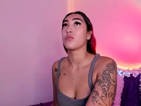 HeidyRousse online show from 11/15/25, 08:55