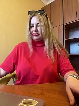Passion-Blondy online show from 04/30/26, 08:42