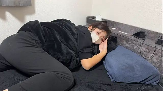 ODORI8300 online show from 12/02/25, 01:17