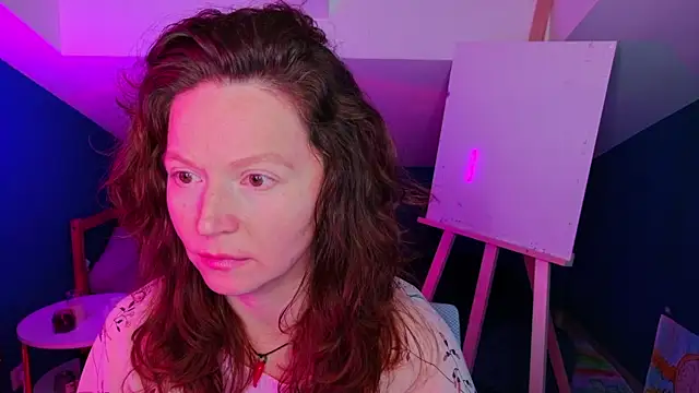 AuroraBorealis   online show from 12/04/25, 06:23