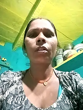 Snapshot of Rt_shreya chatting on 10/27/25, 12:47 Rt shreya online show from 10/27/25, 12:47