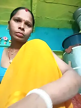 Snapshot of Rt_shreya chatting on 11/13/25, 09:30 Rt shreya online show from 11/13/25, 09:30