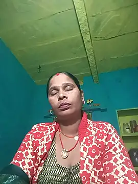 Snapshot of Rt_shreya chatting on 11/18/25, 03:49 Rt shreya online show from 11/18/25, 03:49