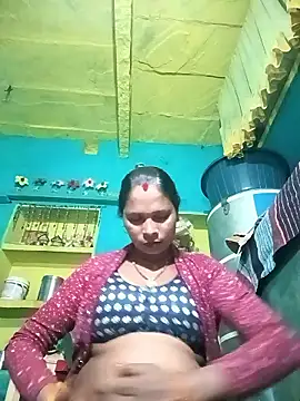 Snapshot of Rt_shreya chatting on 12/15/25, 04:44 Rt shreya online show from 12/15/25, 04:44