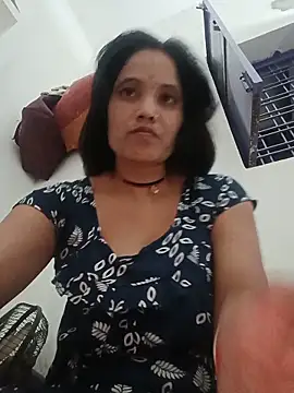 Snapshot of Cuty_tanya chatting on 06/20/26, 05:38 Cuty tanya online show from 06/20/26, 05:38