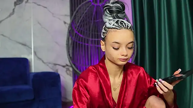 Snapshot of RachelRavee chatting on 10/30/25, 05:20 RachelRavee online show from 10/30/25, 05:20