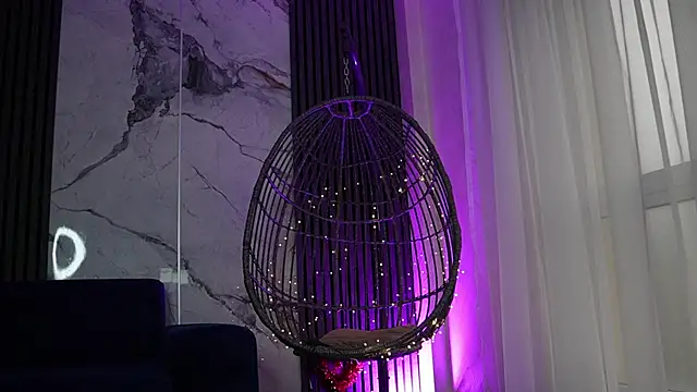 Snapshot of RachelRavee chatting on 11/12/25, 05:08 RachelRavee online show from 11/12/25, 05:08