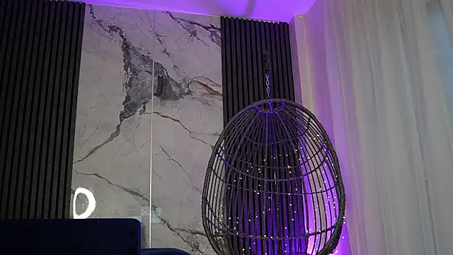 Snapshot of RachelRavee chatting on 11/20/25, 05:18 RachelRavee online show from 11/20/25, 05:18