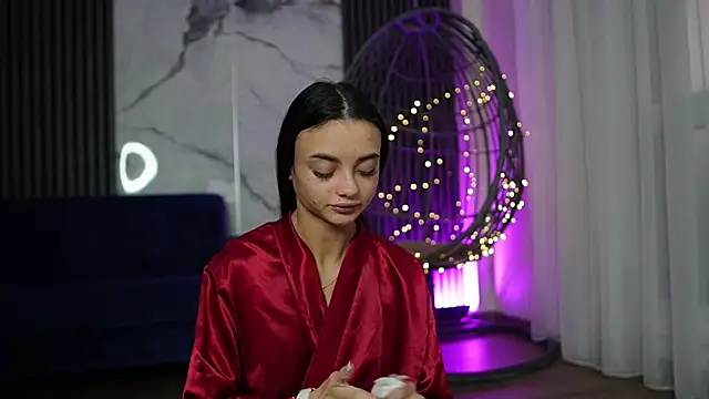 Snapshot of RachelRavee chatting on 11/25/25, 05:07 RachelRavee online show from 11/25/25, 05:07