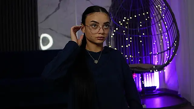 Snapshot of RachelRavee chatting on 12/01/25, 05:12 RachelRavee online show from 12/01/25, 05:12