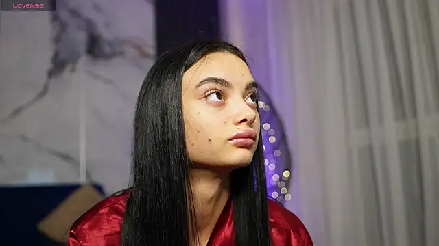 Snapshot of RachelRavee chatting on 12/03/25, 05:04 RachelRavee online show from 12/03/25, 05:04