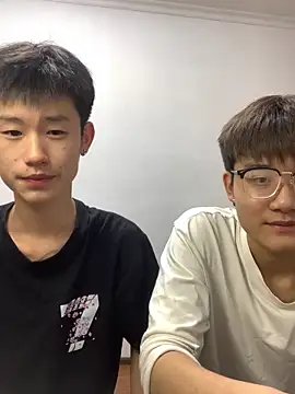 Snapshot of KK-cuteboy chatting on 10/10/25, 12:59 KK-cuteboy online show from 10/10/25, 12:59