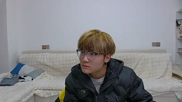 Snapshot of KK-cuteboy chatting on 02/21/26, 10:27 KK-cuteboy online show from 02/21/26, 10:27