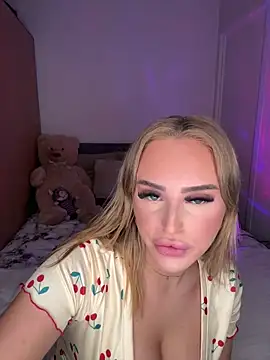 spicycharxx online show from 10/19/25, 10:10