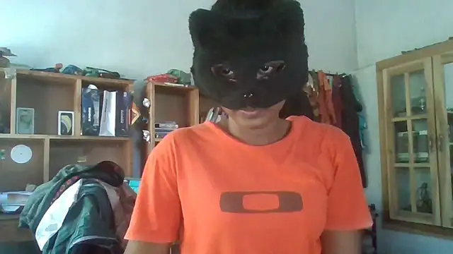 Nora-2003 online show from 03/31/26, 08:04