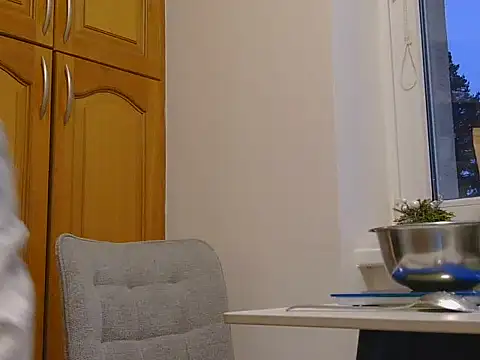 Olivarra online show from 02/09/26, 04:00