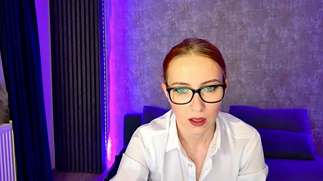 scarleteyes  online show from 11/10/25, 05:06