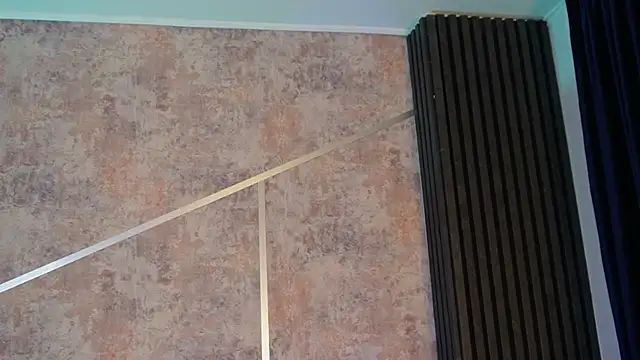 scarleteyes  online show from 12/21/25, 05:03