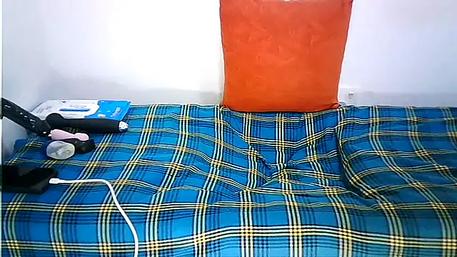 Snapshot of Ntokozo290 chatting on 12/22/25, 05:43 Ntokozo290 online show from 12/22/25, 05:43