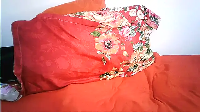 Snapshot of Ntokozo290 chatting on 02/15/26, 07:51 Ntokozo290 online show from 02/15/26, 07:51