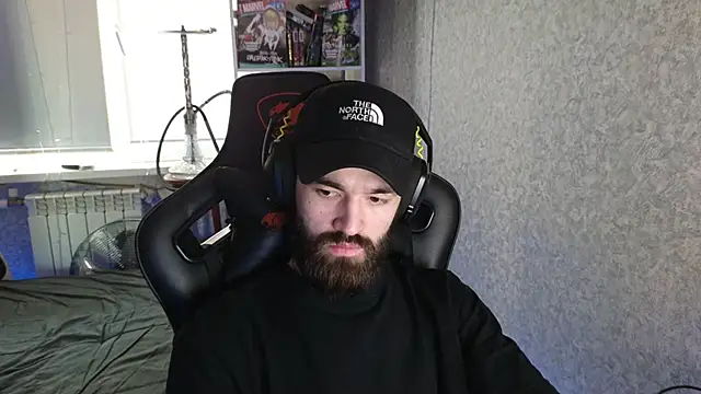 Nik Namee online show from 11/15/25, 12:02