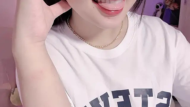 Snapshot of BeChinh_Lee chatting on 06/28/26, 04:40 BeChinh Lee online show from 06/28/26, 04:40