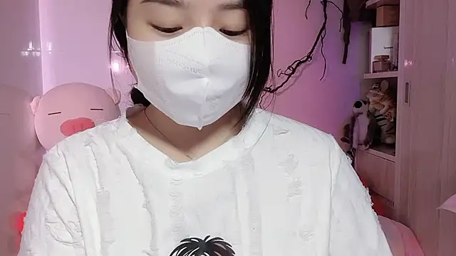 Snapshot of BeChinh_Lee chatting on 07/18/26, 05:50 BeChinh Lee online show from 07/18/26, 05:50