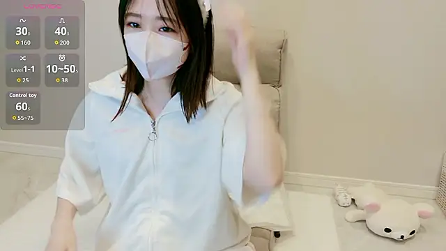 Snapshot of IROHA_0168 chatting on 10/29/25, 03:47 IROHA 0168 online show from 10/29/25, 03:47