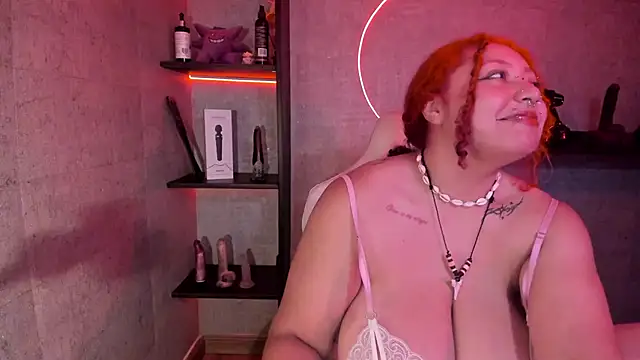 Snapshot of irisfeitan chatting on 10/13/25, 10:48 irisfeitan online show from 10/13/25, 10:48