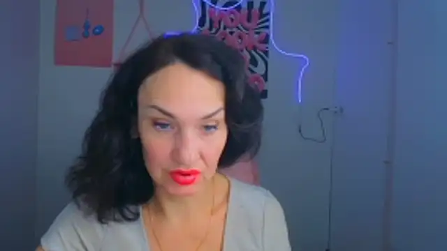 Rosie Rosee online show from 04/06/26, 11:22