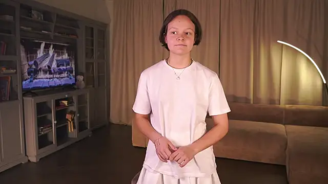 VeliaRogoff online show from 10/20/25, 01:33