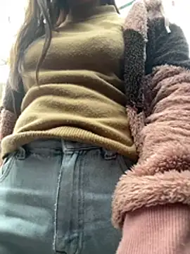 Snapshot of Daniellcu chatting on 02/13/26, 02:57 Daniellcu online show from 02/13/26, 02:57