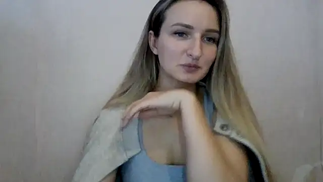 Cora Fora online show from 10/20/25, 10:49