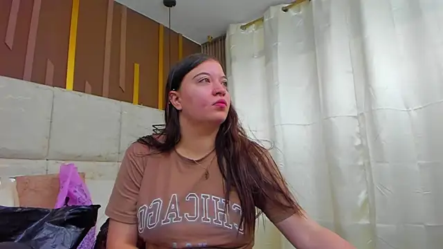 AmbarGills online show from 03/15/26, 01:06