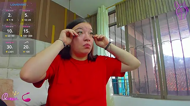 AmbarGills online show from 04/08/26, 01:00