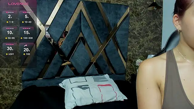 Vittoria Conti  online show from 03/19/26, 05:17