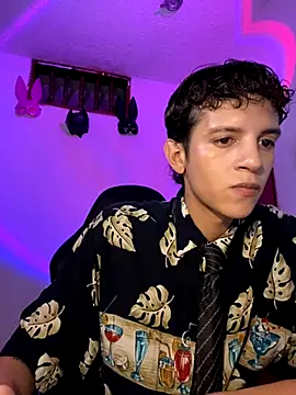 tylernova online show from 10/12/25, 04:22