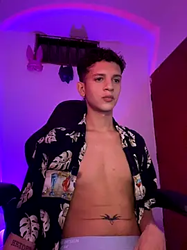 tylernova online show from 10/22/25, 03:29