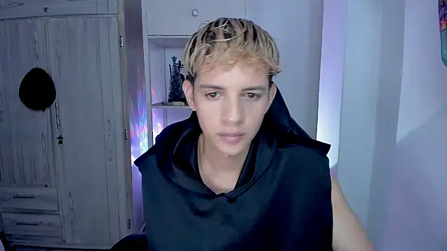 tylernova online show from 01/11/26, 03:33