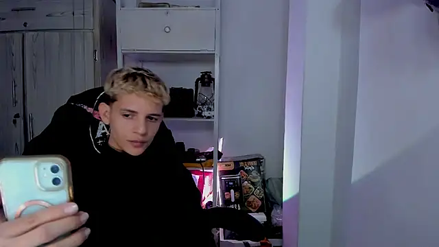 tylernova online show from 01/17/26, 03:44