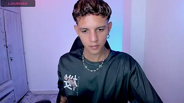 tylernova online show from 04/21/26, 03:24