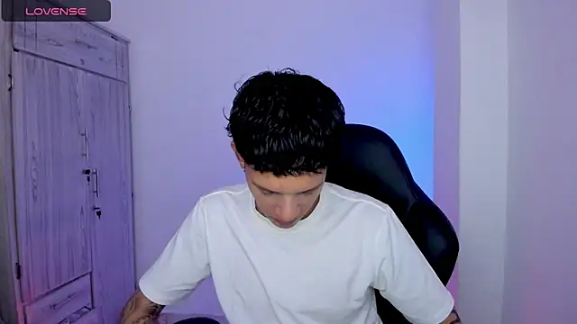 tylernova online show from 06/05/26, 03:13