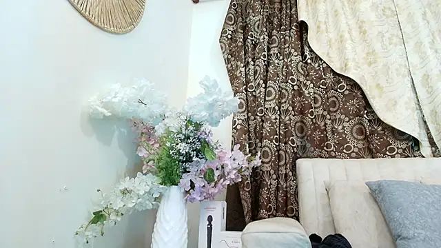 Kiaraa88 online show from 12/04/25, 12:25