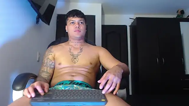 Boyhot 00 online show from 10/14/25, 05:58