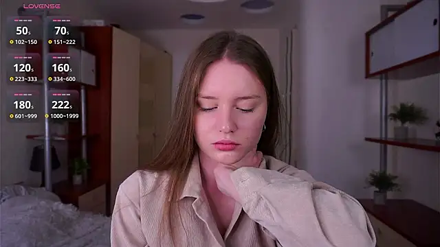 Snapshot of SunRinglein chatting on 02/06/26, 06:55 SunRinglein online show from 02/06/26, 06:55