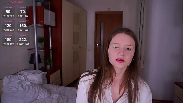 Snapshot of SunRinglein chatting on 02/14/26, 06:48 SunRinglein online show from 02/14/26, 06:48