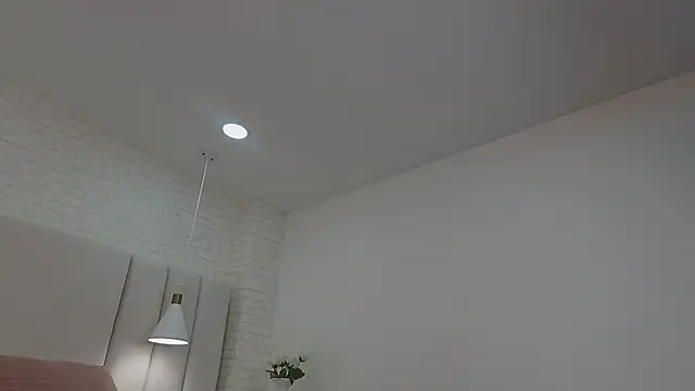 nina gb online show from 03/19/26, 08:35