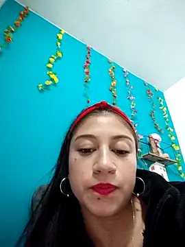 Snapshot of Nicki_Slave_bdsm chatting on 11/10/25, 09:14 Nicki Slave bdsm online show from 11/10/25, 09:14