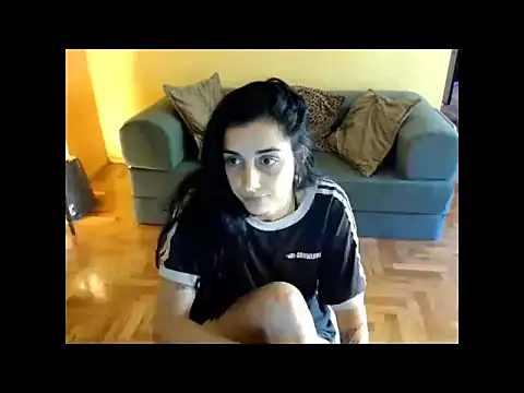 Snapshot of callmevictoria chatting on 11/05/25, 01:44 callmevictoria online show from 11/05/25, 01:44