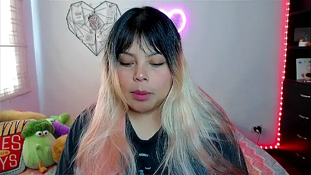 EllieMoonX online show from 02/13/26, 05:20